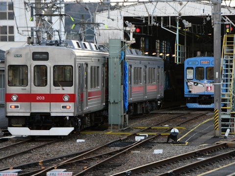 伊賀鉄道200系の画像