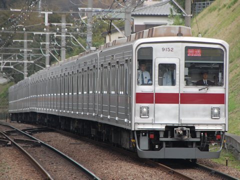 西武・東武車両による東横線内試運転の画像