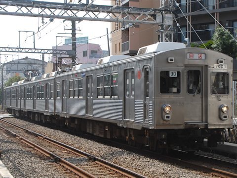 池上線開業90周年記念特別仕様列車の画像