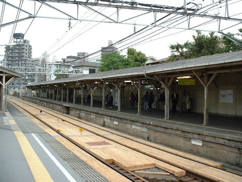 旗の台駅改良工事 2002年4月編の画像