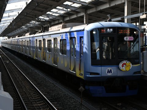 ピカチュウ大量発生チュウ！ラッピング電車 2019年編の画像